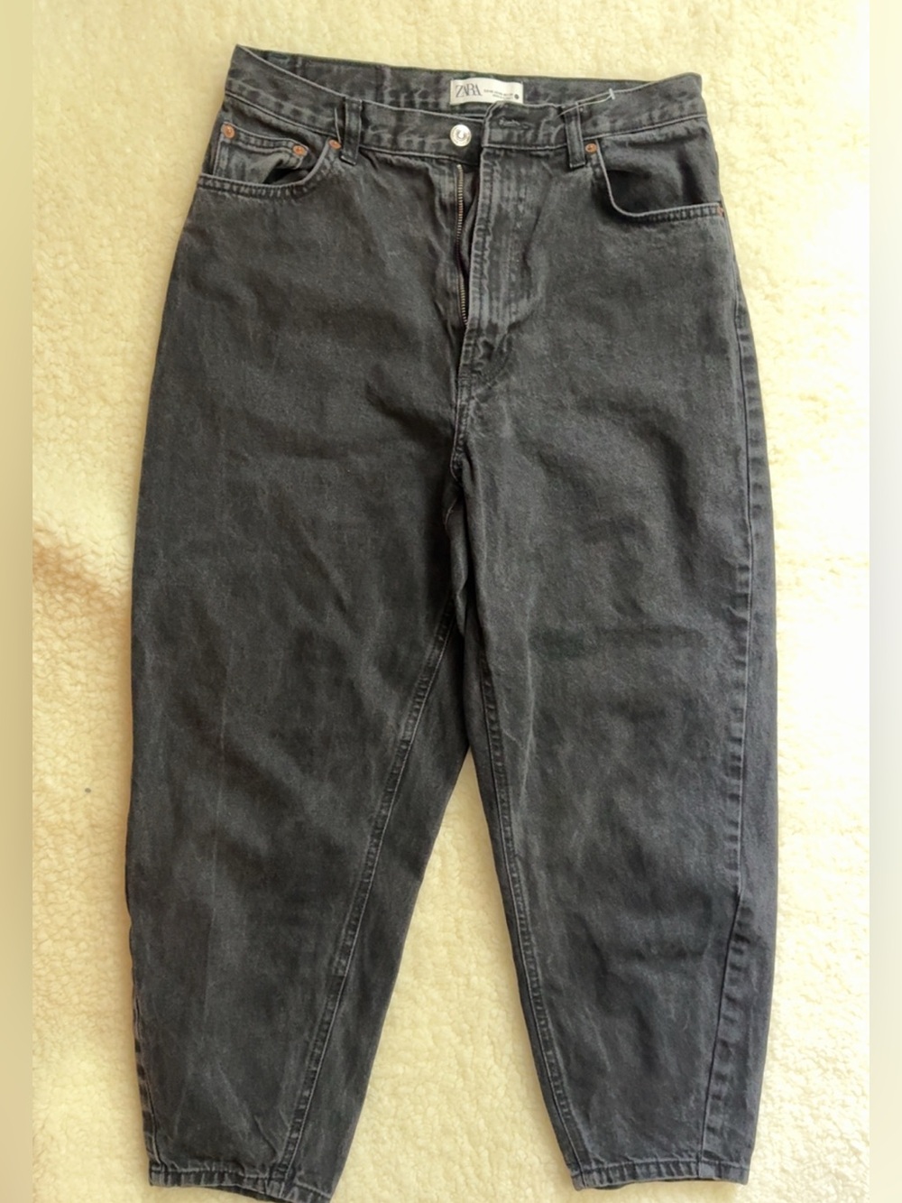 Zara “the petite  slouchy” in smoke black high rise barrel jeans
